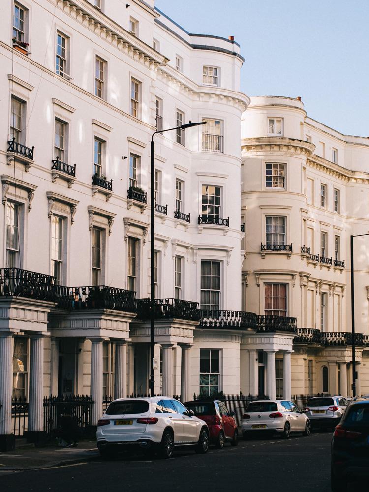 Contemporary refurbishment of central London residential apartment